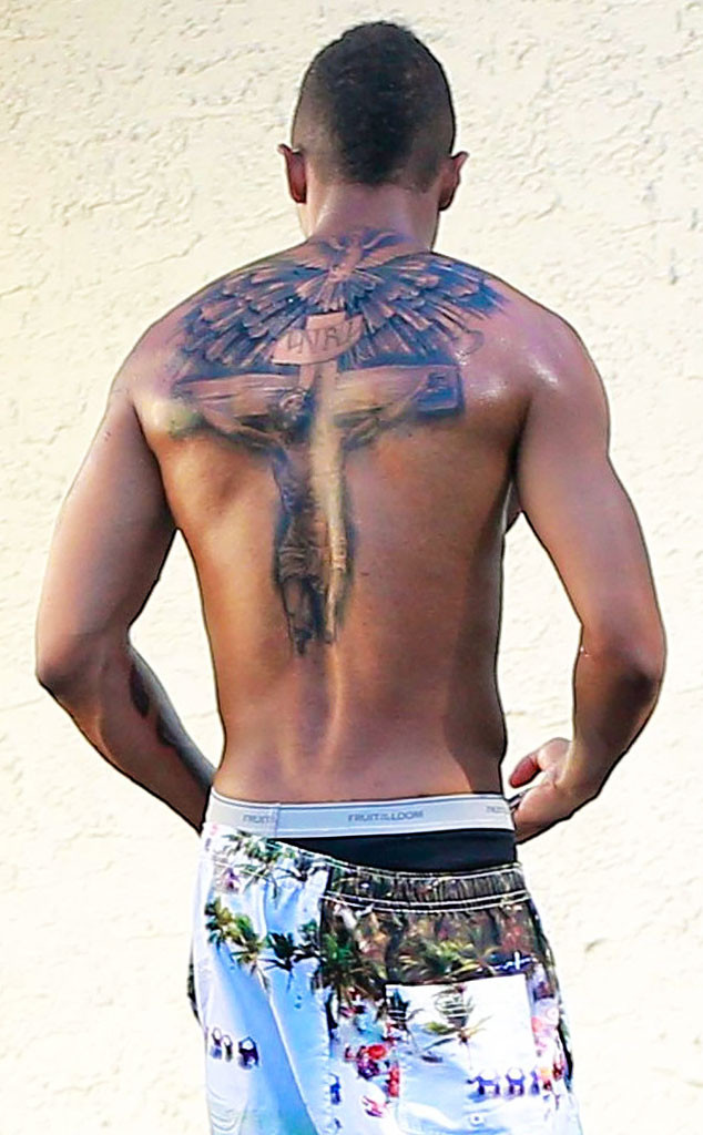 Nick Cannon Covers Up His Mariah Carey Tattoo, Replaces Tribute Ink